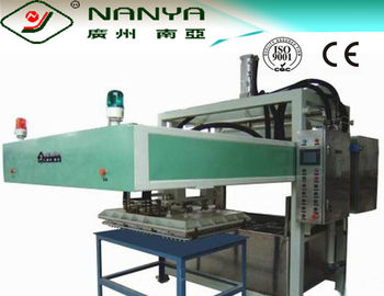 الترددية مربع / خط إنتاج البيض صينية مع الورق المعاد تدويره 1400pcs / ساعة